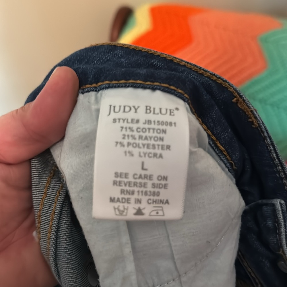 🩳💙🪩Judy Blue Denim Shorts - Picture 7 of 7